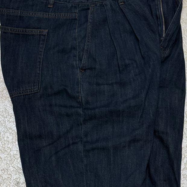 무신사스탠다드 린넨 라이크 투 턱 와이드 데님 쇼츠 30 다크블루