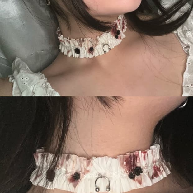 FRAGILE RUFFLE CHOKER
