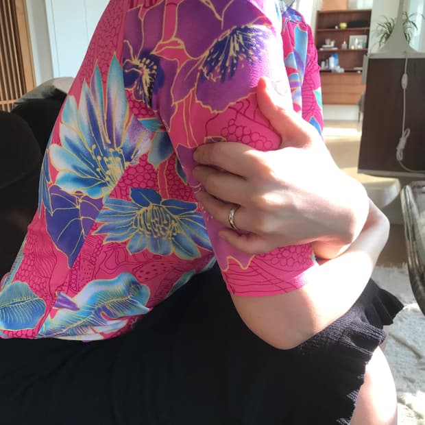 vintage flower pattern top