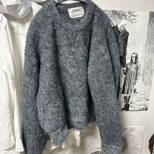 노매뉴얼 헤어리 니트