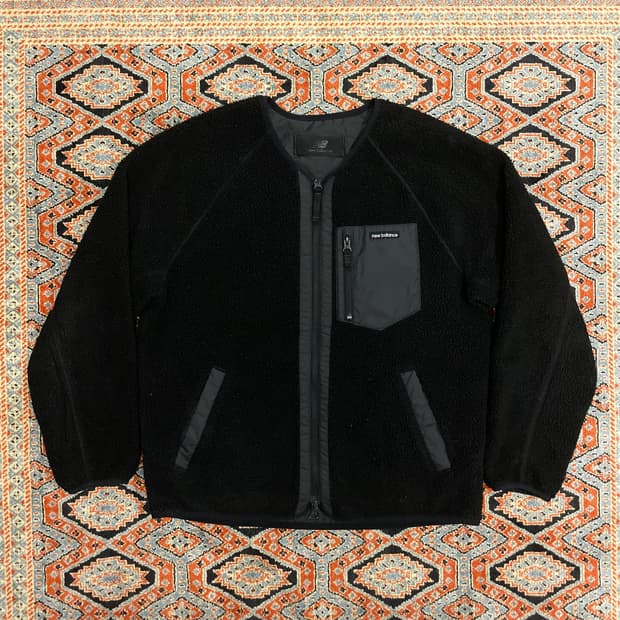 뉴발란스 블랙 노카라 양면 플리스 버튼 자켓 여성95