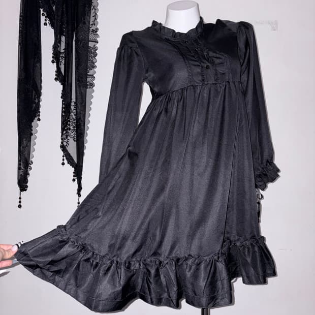 고딕드레스 고스로리타 고딕인형 프릴 레이스 