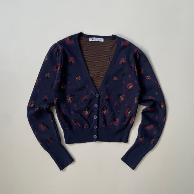 ZARA 플라워 패턴 가디건
