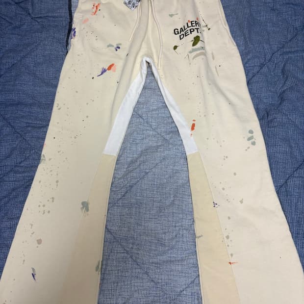 갤러리 디파트먼트 플레어 스웻팬츠 