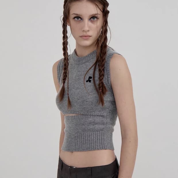 레스트앤레크레이션 컷아웃 니트 베스트 (그레이)