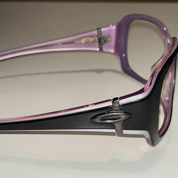오클리 오버타임(Overtime) 빈티지 안경 테 - 블랙 & 라벤더 투