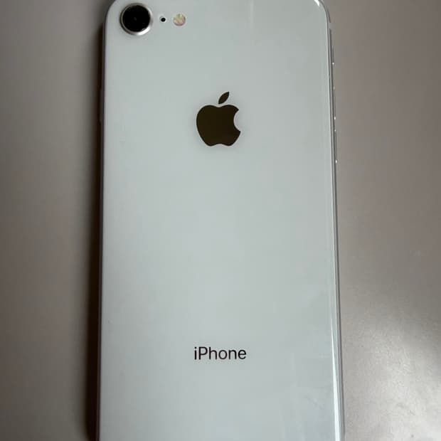 아이폰8  실버 64 100