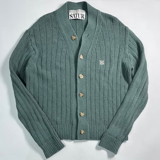 세터 부클 가디건 