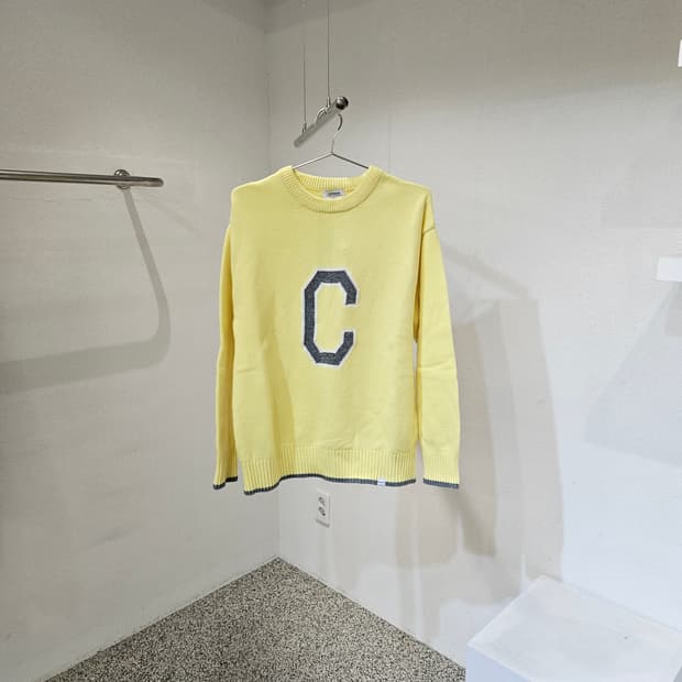 커버낫 크루넥 니트