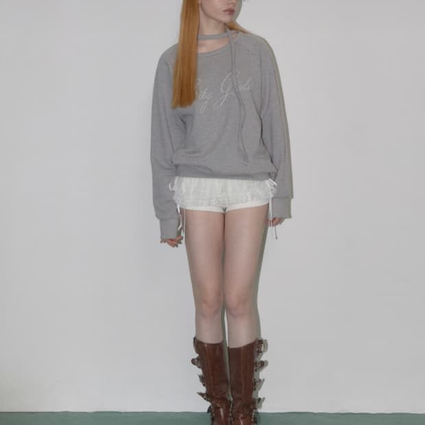 벤에시 City girls scarf sweatshirt