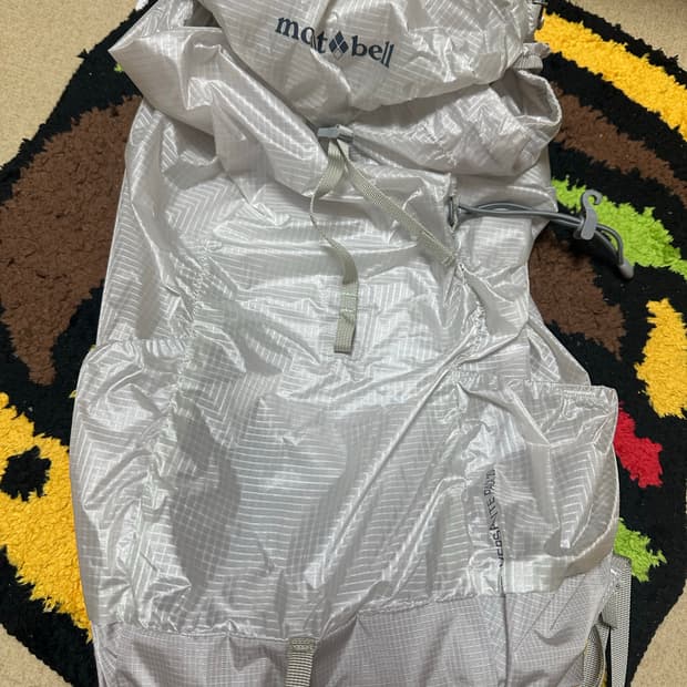 몽벨 버사라이트 팩 20 화이트