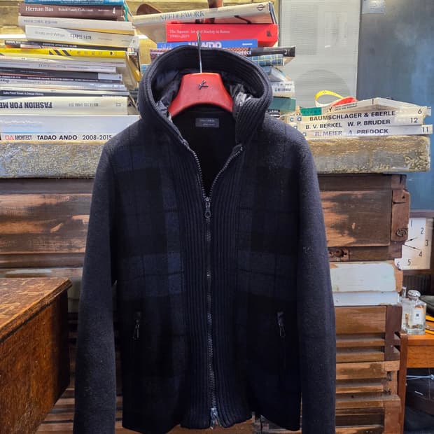 이탈리아 브랜드 팔코너리 짚업자켓