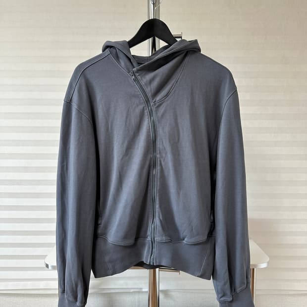 누마레ee 사선후드집업