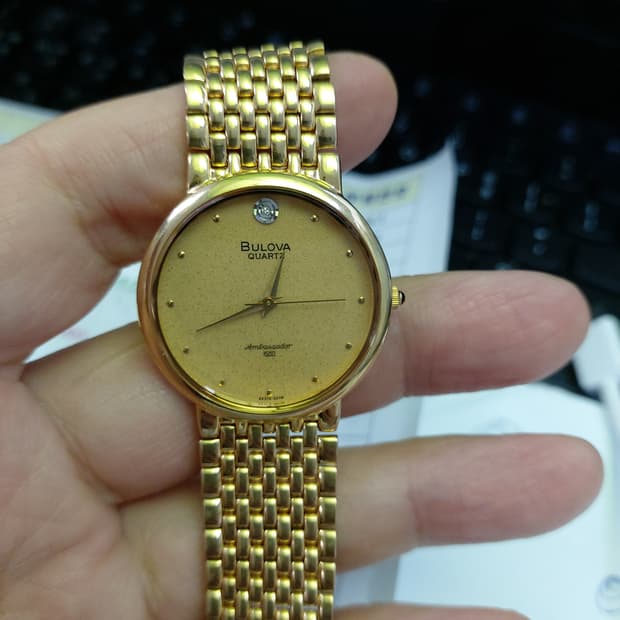 불로바 앰배서더 금장 시계