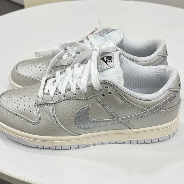(새상품) 나이키 덩크 로우 메탈릭 실버 265