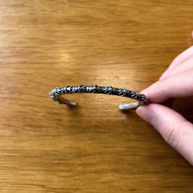 크롬하츠 크로스 뱅글 팔찌