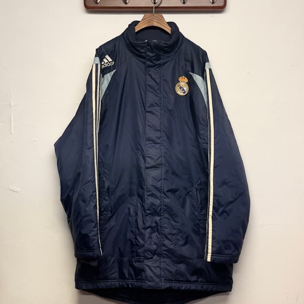 아디다스 레알 마드리드 벤치 파카  