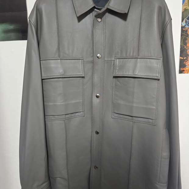 (정품) 솔리드옴므 트러커 가죽 자켓 50 (명품 패딩 점퍼 레더)