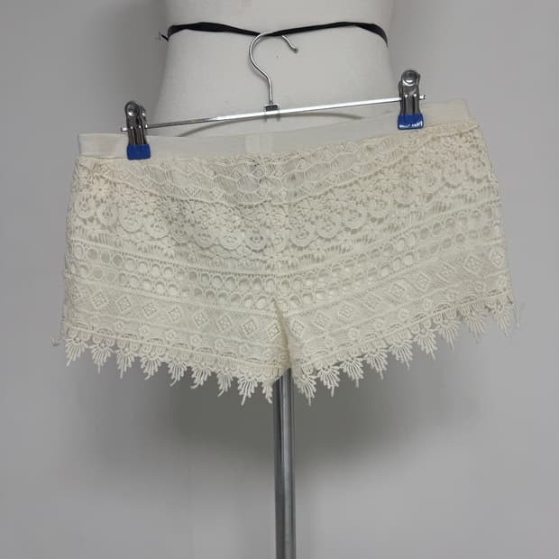 H&M 크로셰 레이스 반바지 S