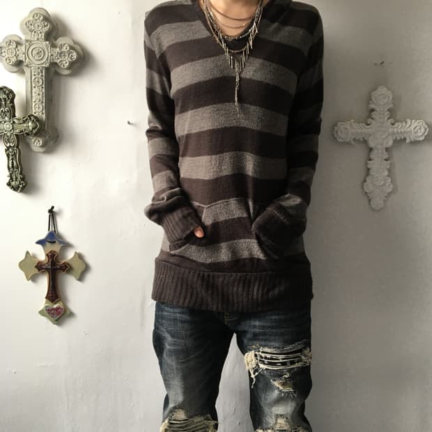 Stripe pattern hood knit