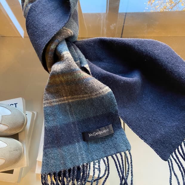 이브생로랑 머플러