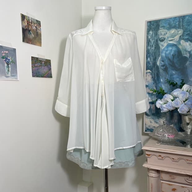 INGNI ivory lace detail loose blouse