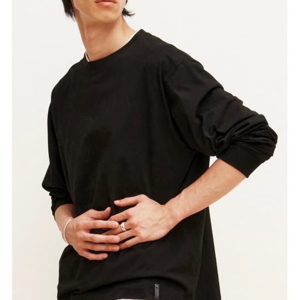 [L] YOUTH leather trim 롱슬리브 티셔츠