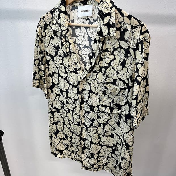 100) Nanushka 레이온 셔츠 