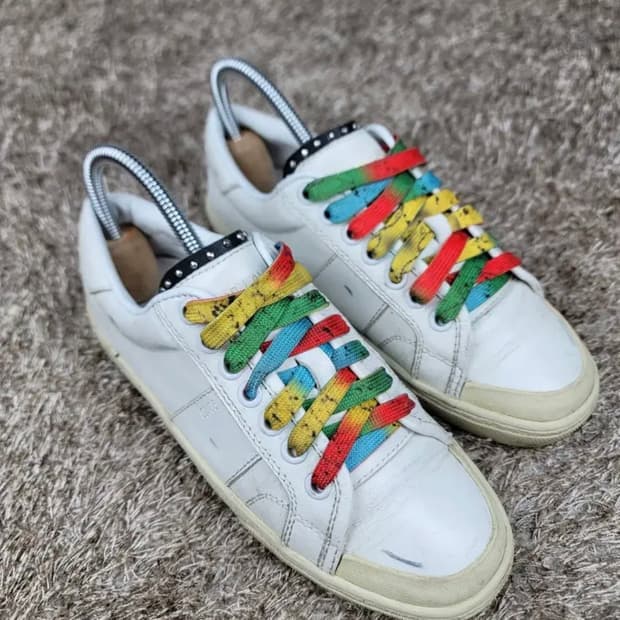 생로랑 서프 스니커즈