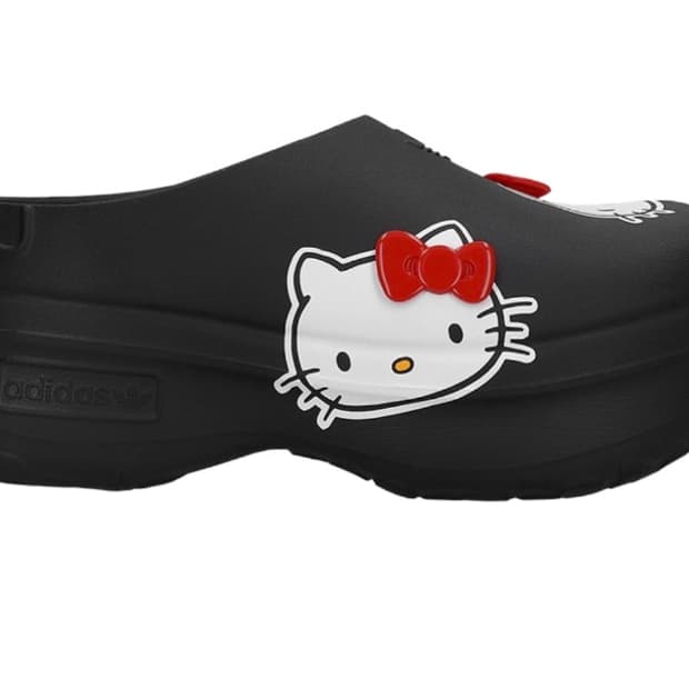 아디다스 헬로키티 뮬 블랙