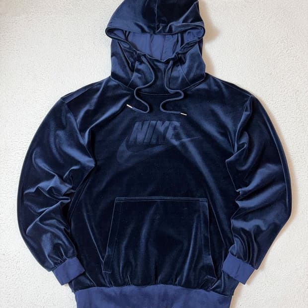 나이키 벨루어 벨벳 풀오버 후드티 PN9200