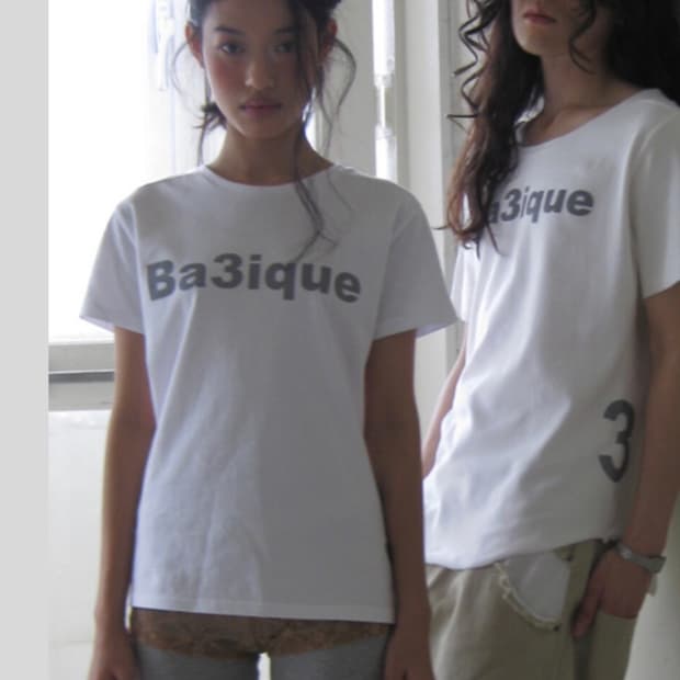 샵페어리 petit logo t-shirt (White)