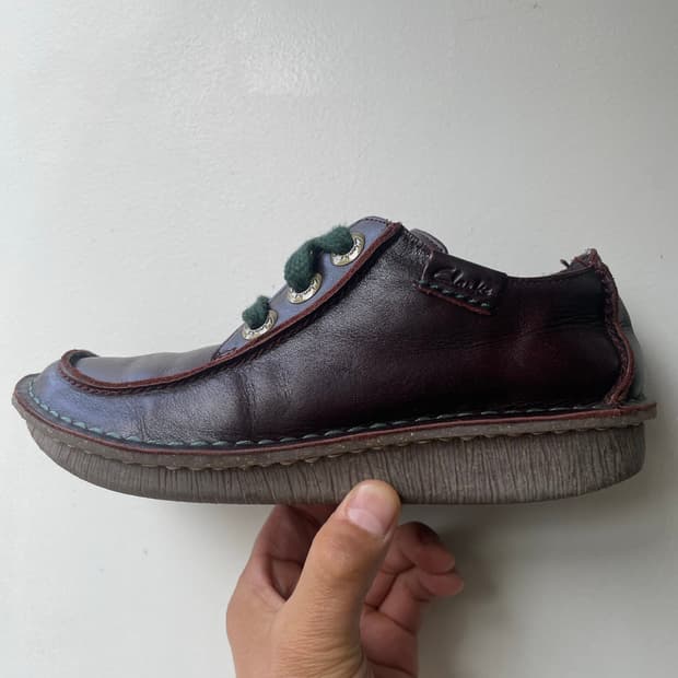 Clarks 클락스 퍼니드림 230