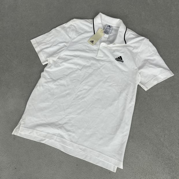 아디다스 카라티 화이트 반팔 