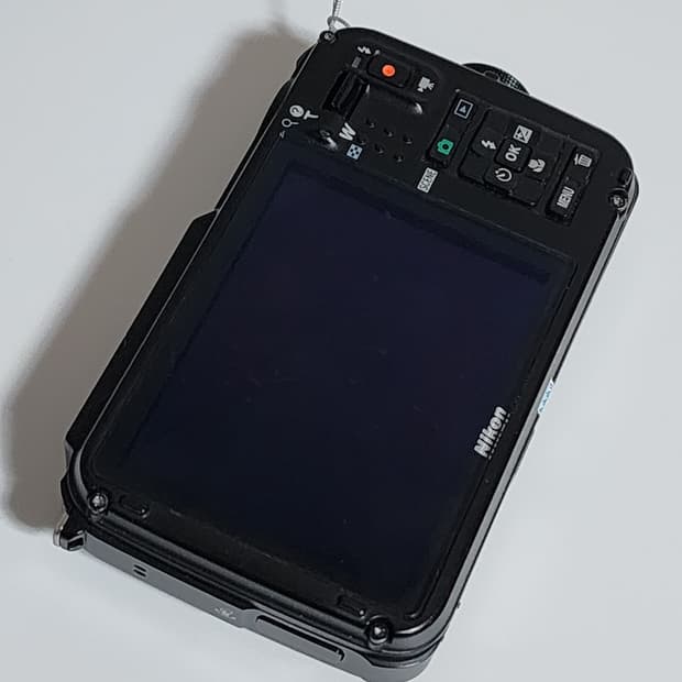 니콘 쿨픽스 aw110s 카모