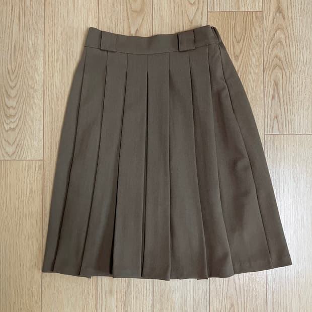 플리츠 미디 스커트 브라운 (뒷밴딩)