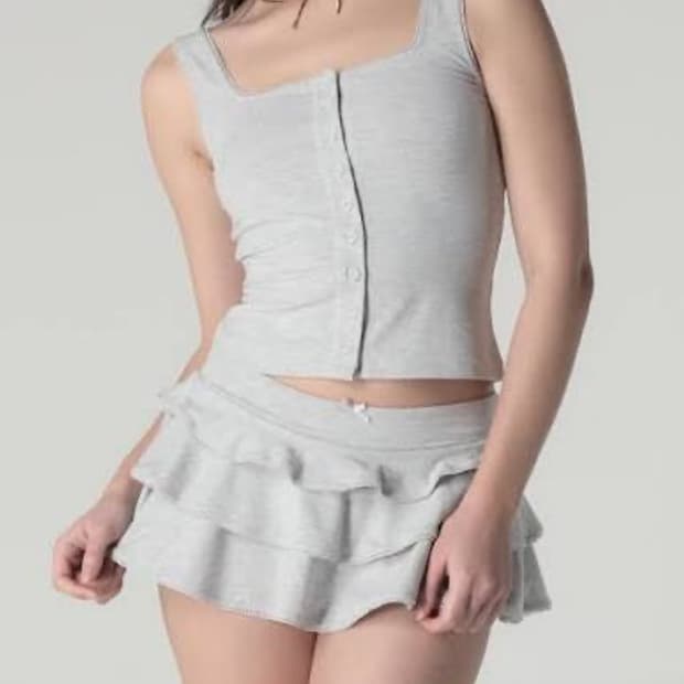 글로니 glowny 피콧프릴 미니스커트 화이트 멜란지 M