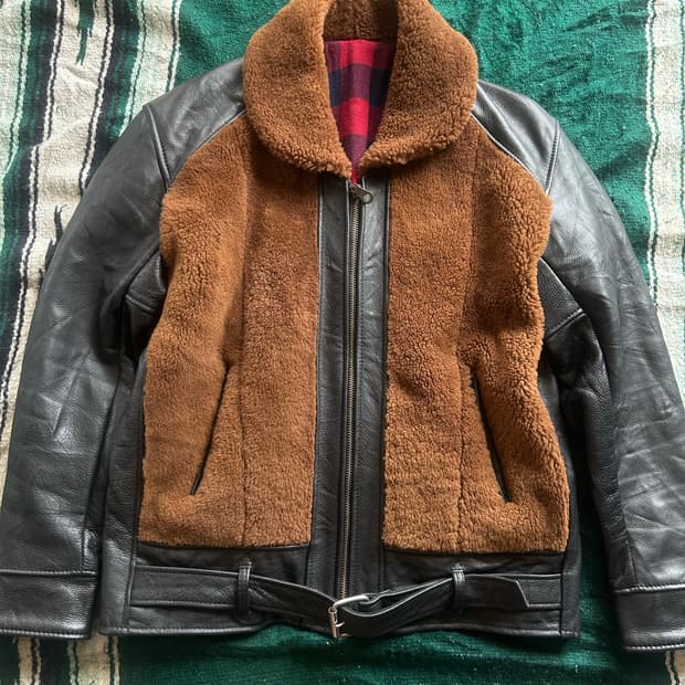 90’s  grizzly leather jacket