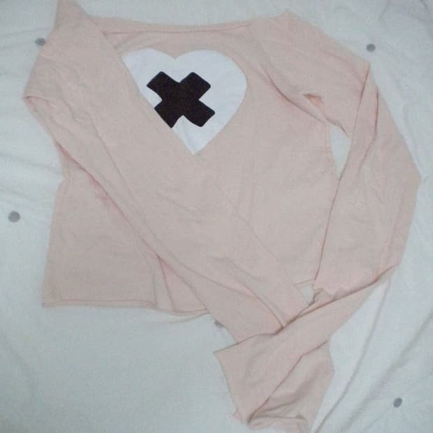 샵페어리 크로스 하트 컷오프 티셔츠 (핑크)