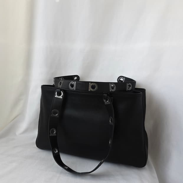 [정품 Ferragamo] 페레가모 빈티지 간치니버클 레더 숄더백 쇼퍼백