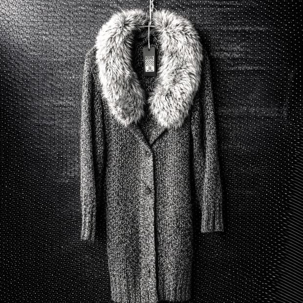 LURE 마블 퍼 롱가디건