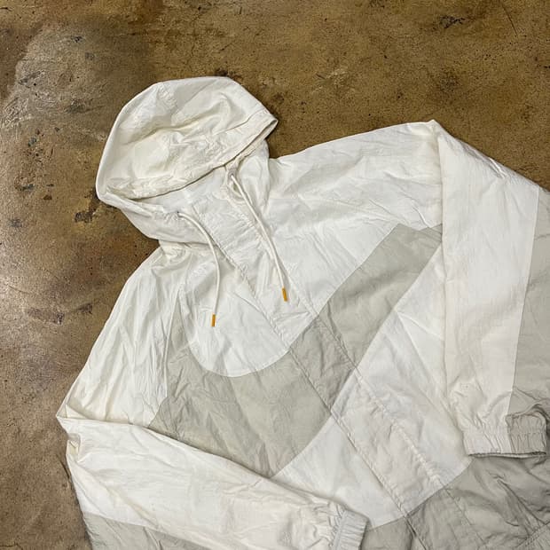 [정품/L] 나이키 빅 스우시 화이트 바람막이 후드집업 b19