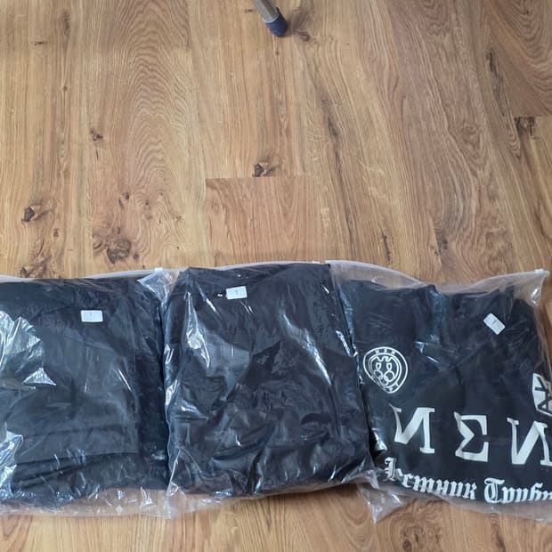 이지 머천 세트로 팝니다