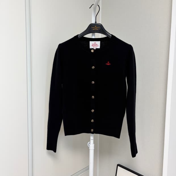 신상 비비안웨스트우드 베이직 울 가디건-블랙