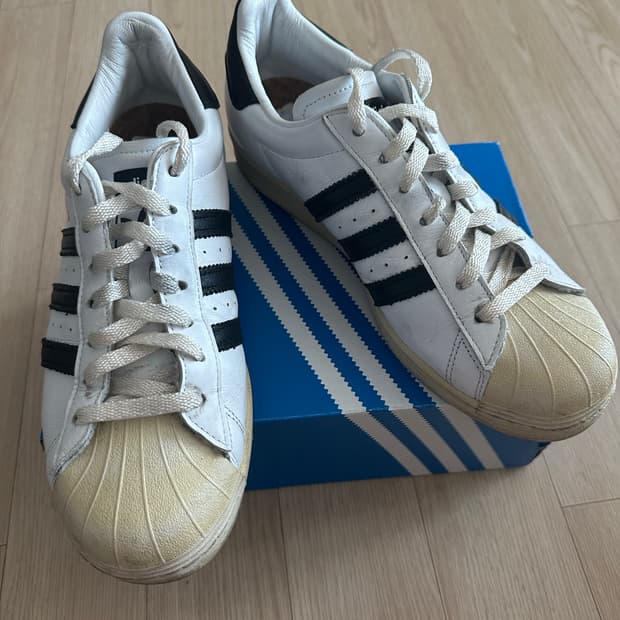 아디다스 슈퍼스타 프리미엄 270