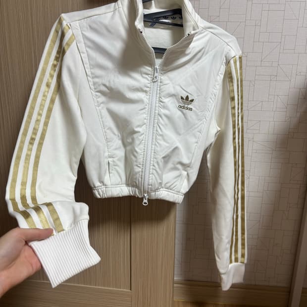 아디다스/ 나이키 판매