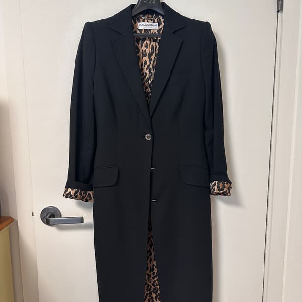 돌체앤가바나 모100프로 코트 40사이즈