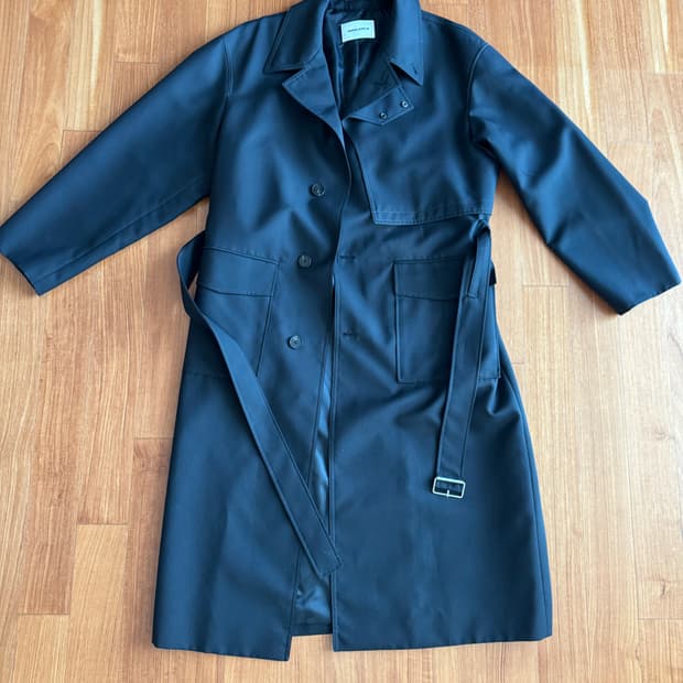 인사일런스 트렌치코트 셋업