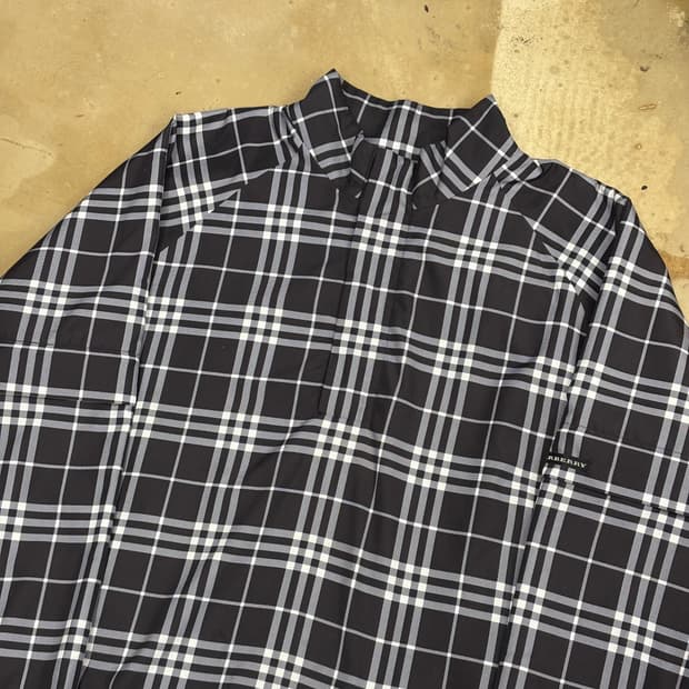 L 버버리 골프 반팔 탈부착 노바체크 반집업 바람막이 