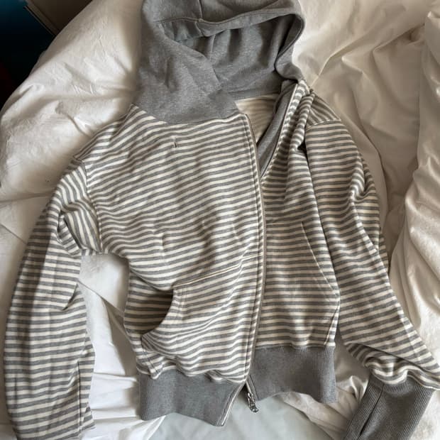 더뮤지엄비지터 스트라이프 후집